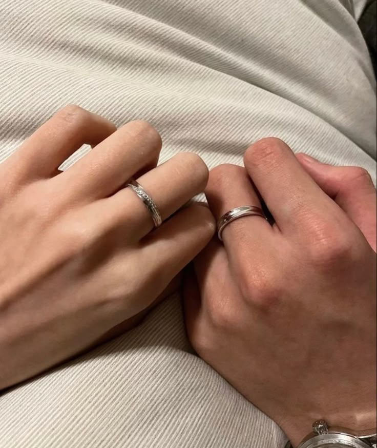 Silver Minimalist Couple Band Ring Set - couple wearing