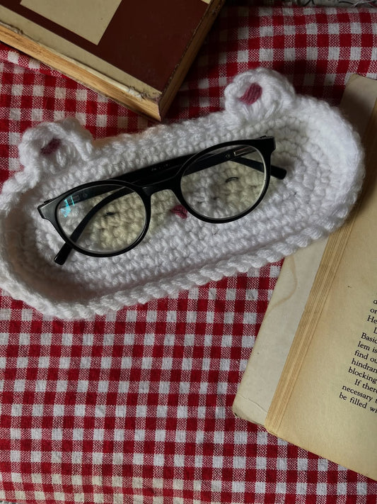 Ashwear’s Crochet Glass Holder