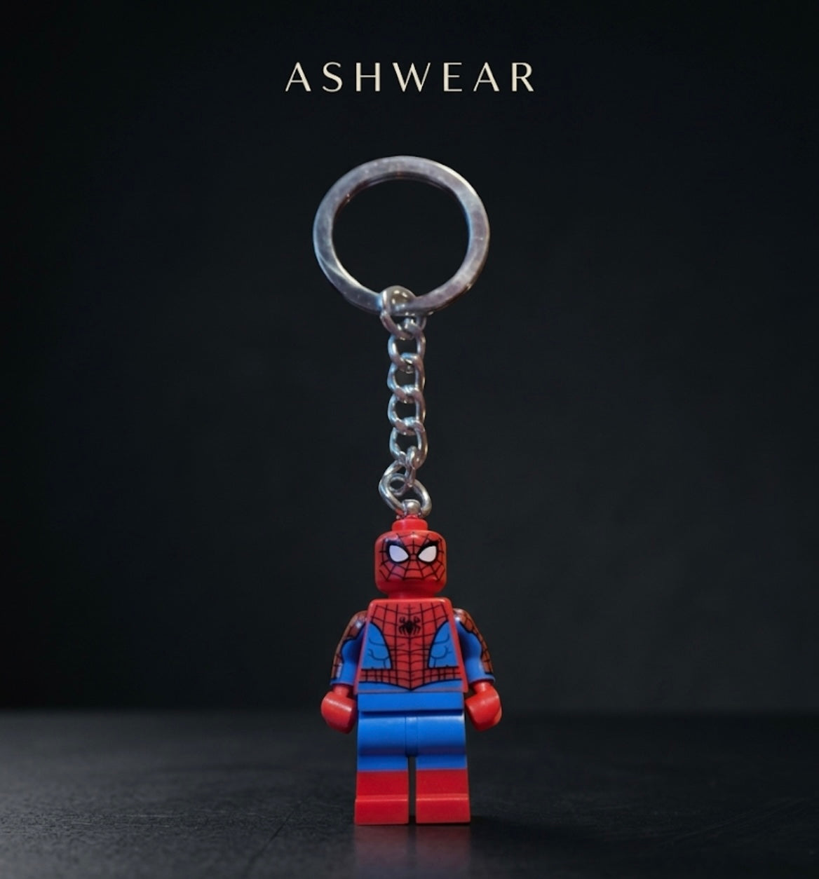 Red spiderman keychain (single)