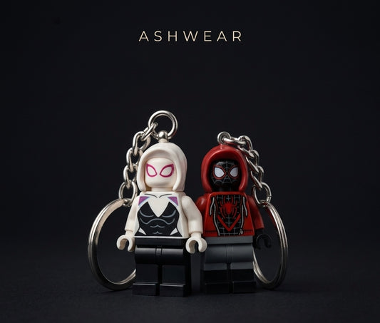 Black spiderman & Gwen keychain