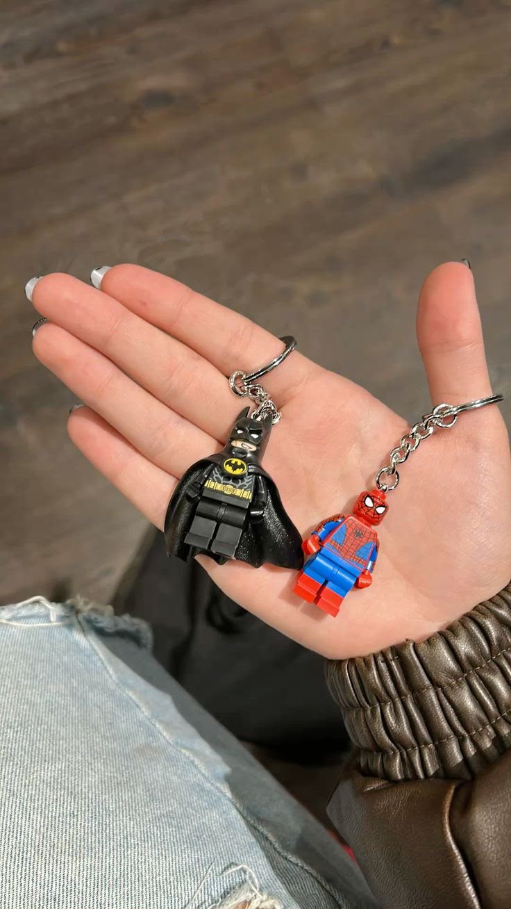 BATMAN & SPIDERMAN KEYCHAINS