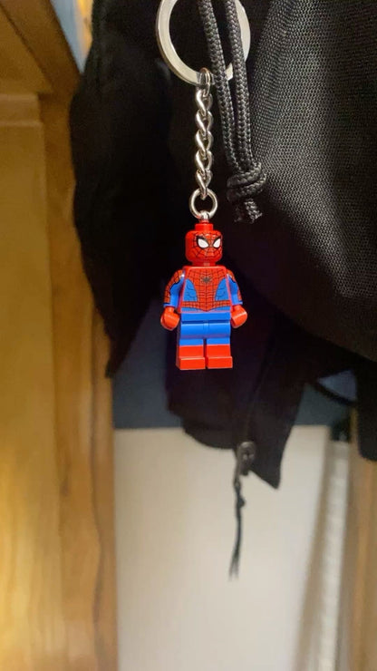 Red spiderman keychain (single)