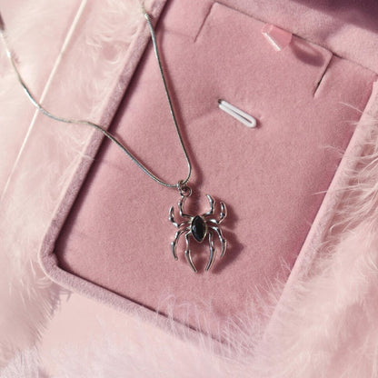 spiderman pendant